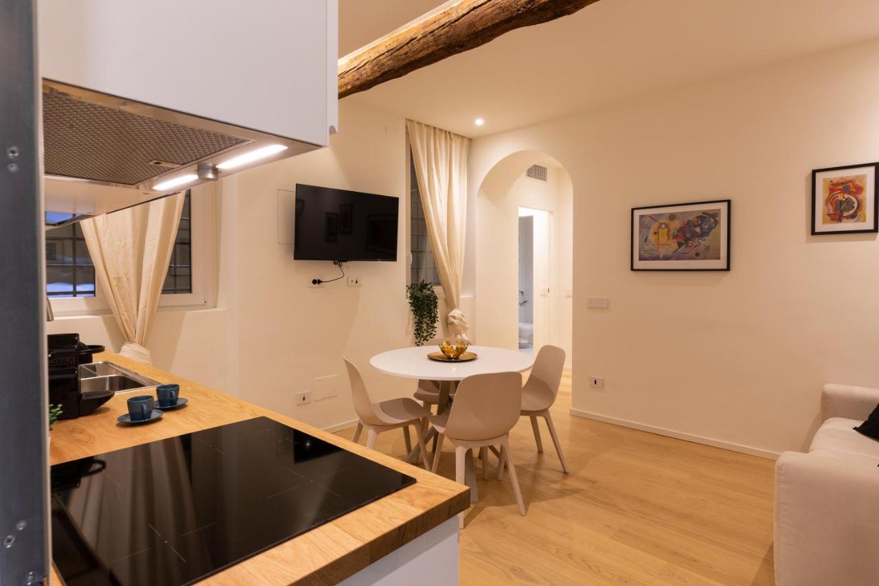 Domus Ticinese Apartment Milano Ngoại thất bức ảnh